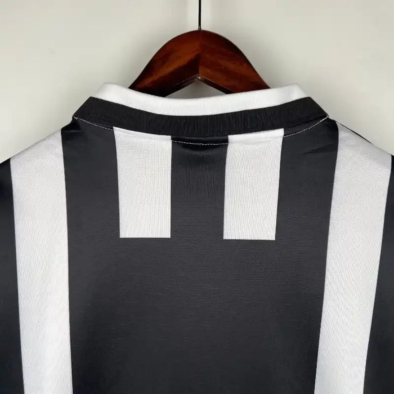 Retro Juventus 1996-1997 home image 4
