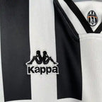 Retro Juventus 1996-1997 home image 8