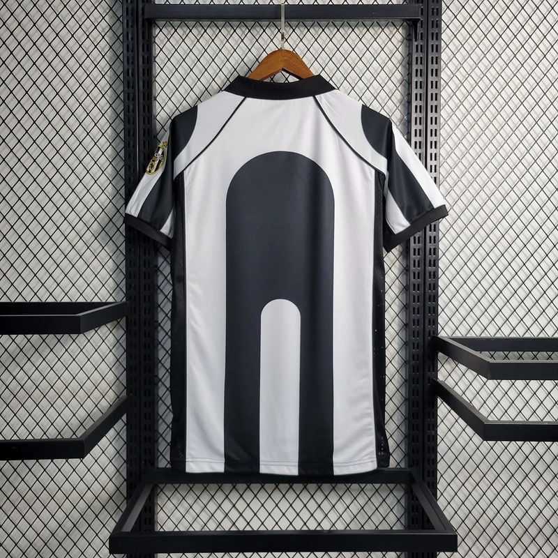 Retro Juventus 1997-1998 home image 2