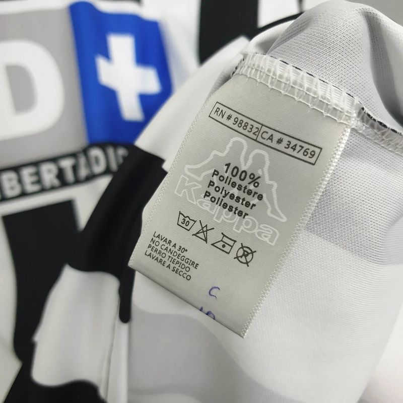 Retro Juventus 1999-2000 home image 5