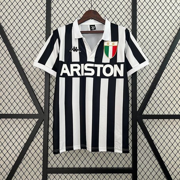 Retro Juventus 2001-2002 home