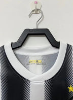 Retro Juventus 2011-2012 home image 3