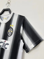 Retro Juventus 2011-2012 home image 4