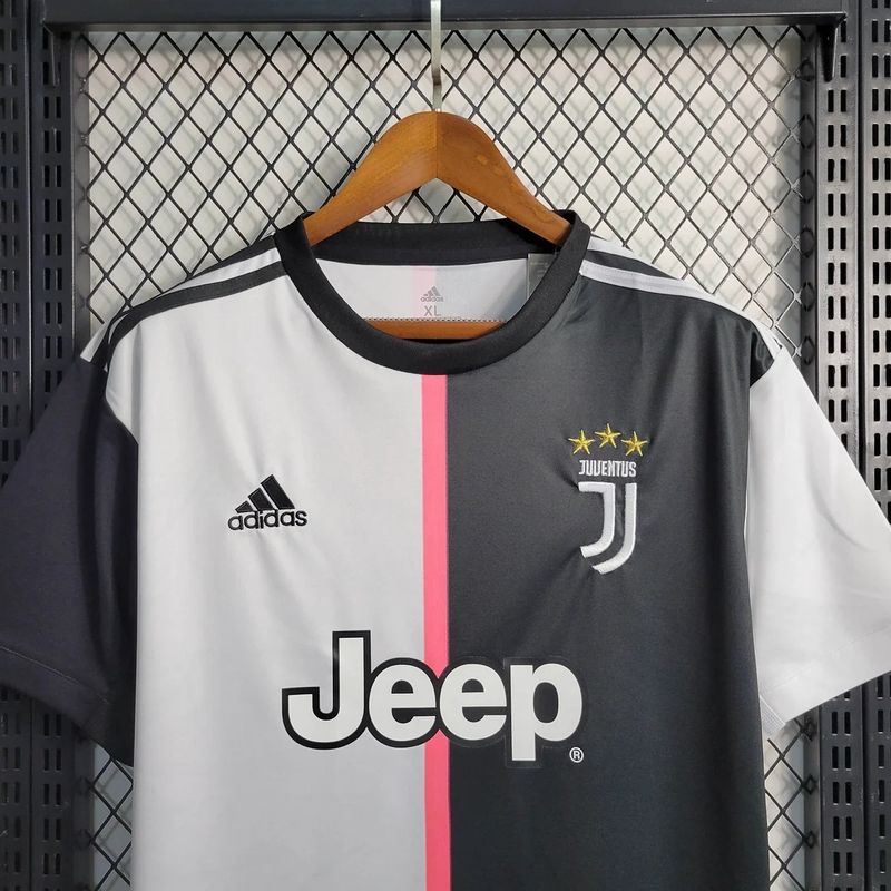 Retro Juventus 2019-2020 home image 3