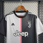 Retro Juventus 2019-2020 home image 3
