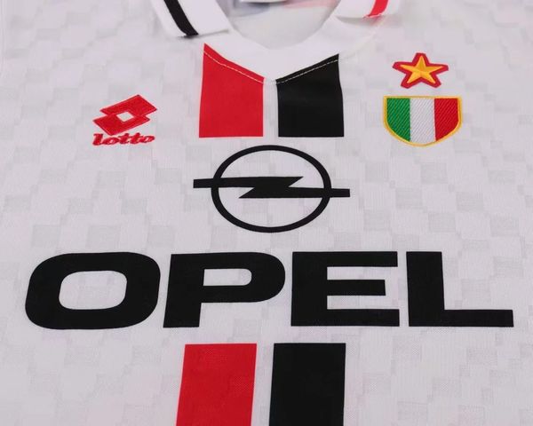 Retro Kids AC Milan 1996-1997 away image 4