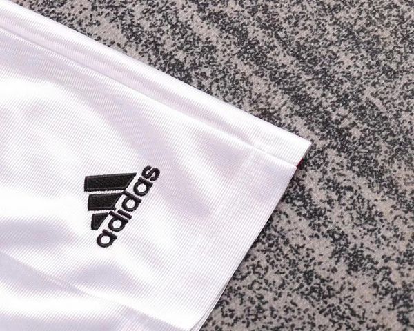 Retro Kids AC Milan 1998-1999 home image 7
