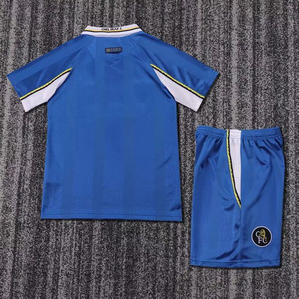 Retro Kids Chelsea FC 1995-1997 home image 2