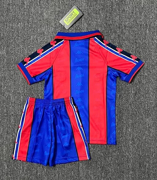 Retro Kids FC Barcelona 1995-1997 home image 2