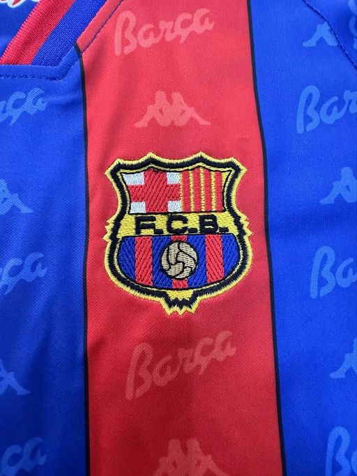 Retro Kids FC Barcelona 1996-1997 home image 4