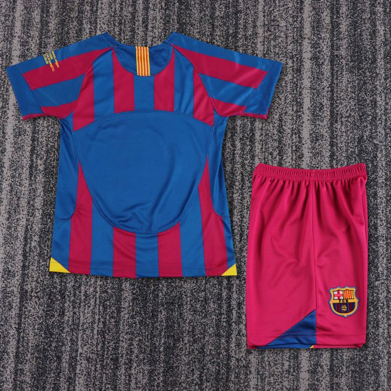 Retro Kids FC Barcelona 2005-2006 home UCL edition image 2