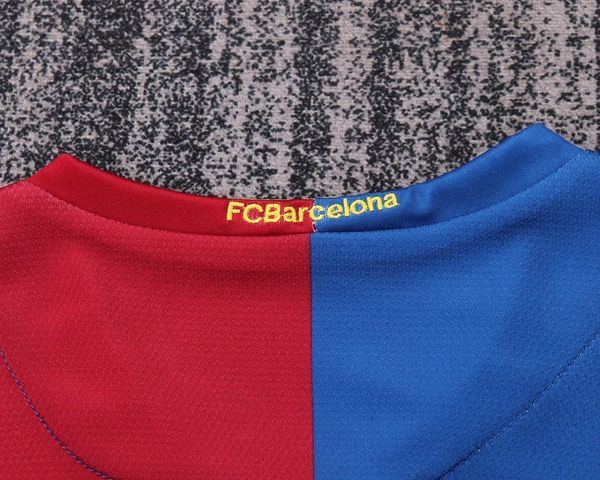 Retro Kids FC Barcelona 2006-2007 home image 4