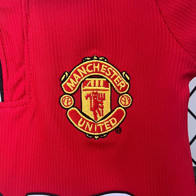 Retro Kids Manchester United 1998-1999 home image 5