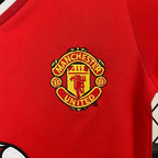 Retro Kids Manchester United 2000-2001 home image 5