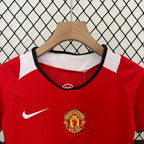Retro Kids Manchester United 2005-2006 home image 3