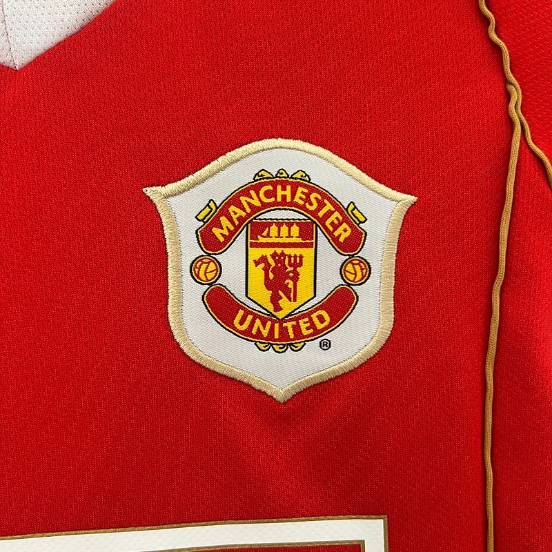 Retro Kids Manchester United 2006-2007 home image 6