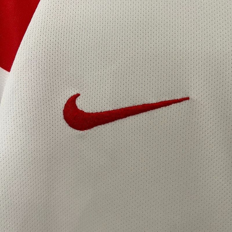 Retro Kids Manchester United 2010-2011 away image 10
