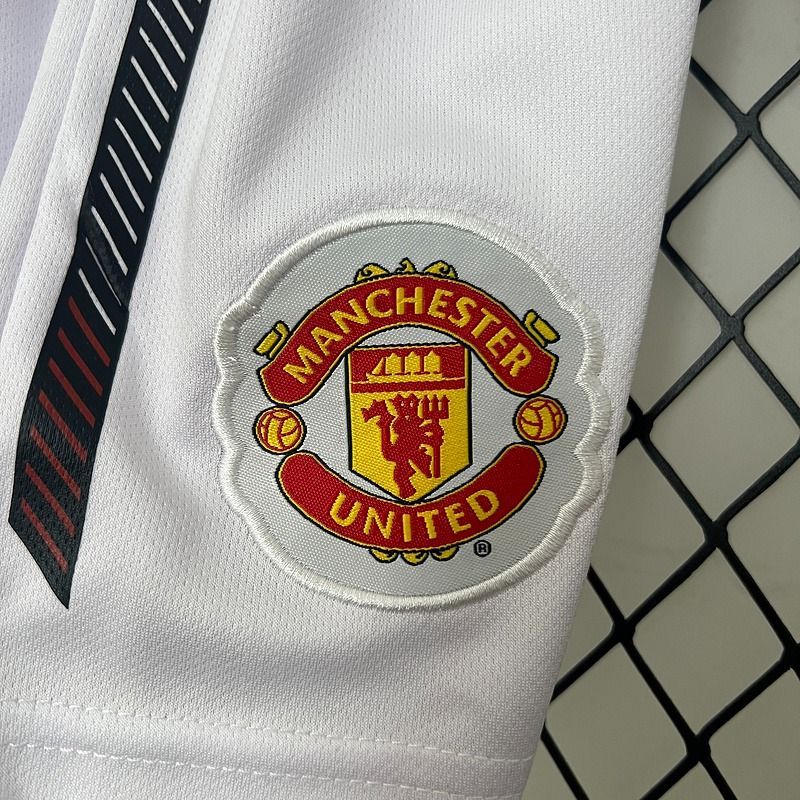 Retro Kids Manchester United 2010-2011 home image 7