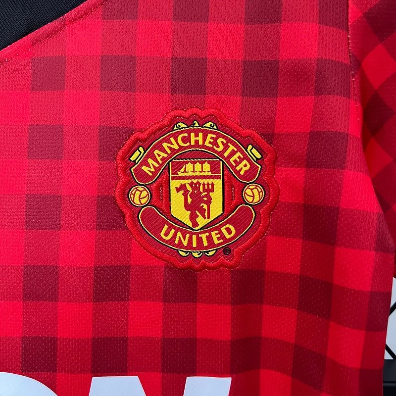 Retro Kids Manchester United 2012-2013 home image 5