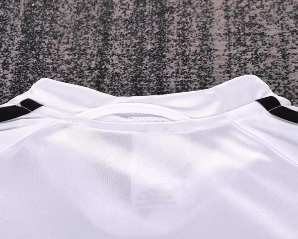 Retro Kids Real Madrid 2004-2005 home image 4