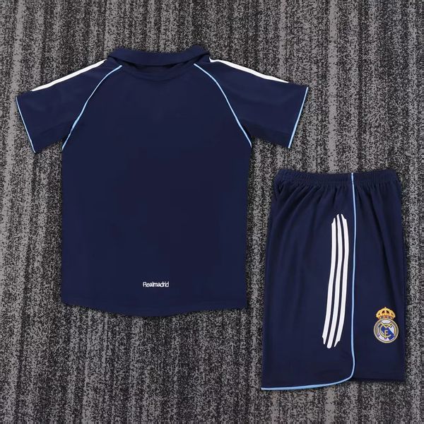 Retro Kids Real Madrid 2005-2006 away image 2