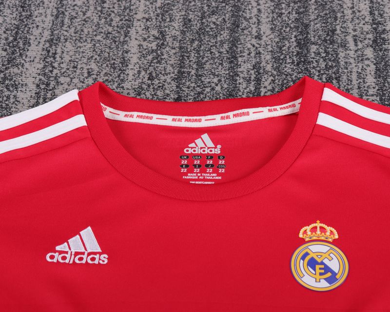 Retro Kids Real Madrid 2011-2012 second away image 3