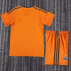 Retro Kids Real Madrid 2013-2014 second away image 2