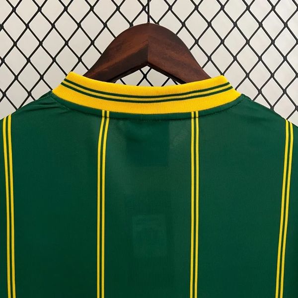 Retro Leicester City 1984 away image 4