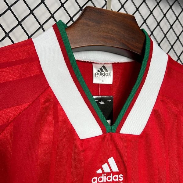 Retro Liverpool FC 1993-1995 home image 6