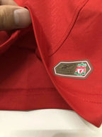 Retro Liverpool FC 2004-2005 home image 3