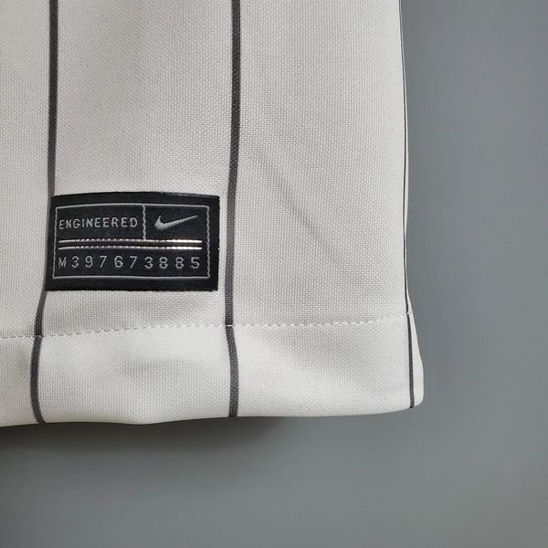 Retro Liverpool FC 2020-2021 fourth away image 9