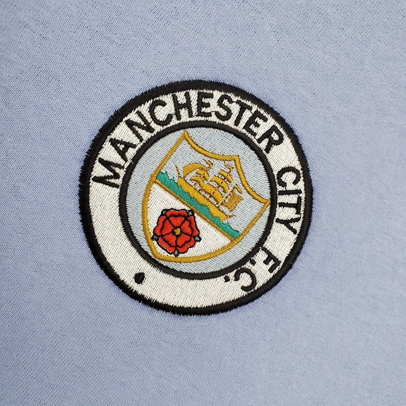 Retro Manchester City 1972 home image 5
