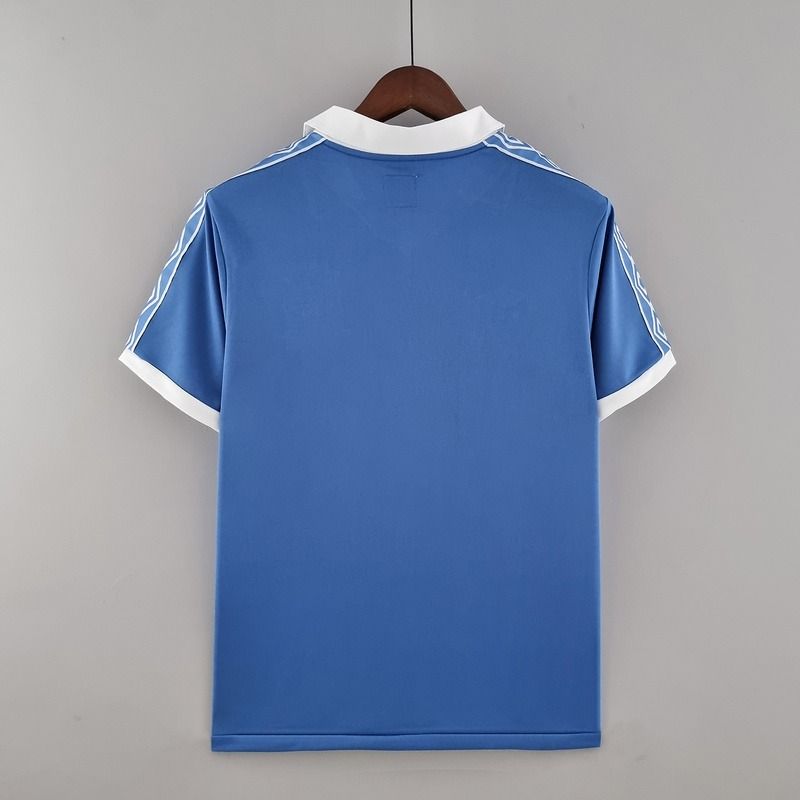 Retro Manchester City 1981-1982 home image 2
