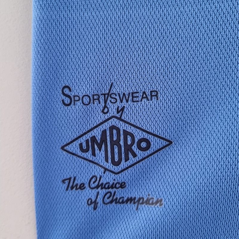 Retro Manchester City 1981-1982 home image 8