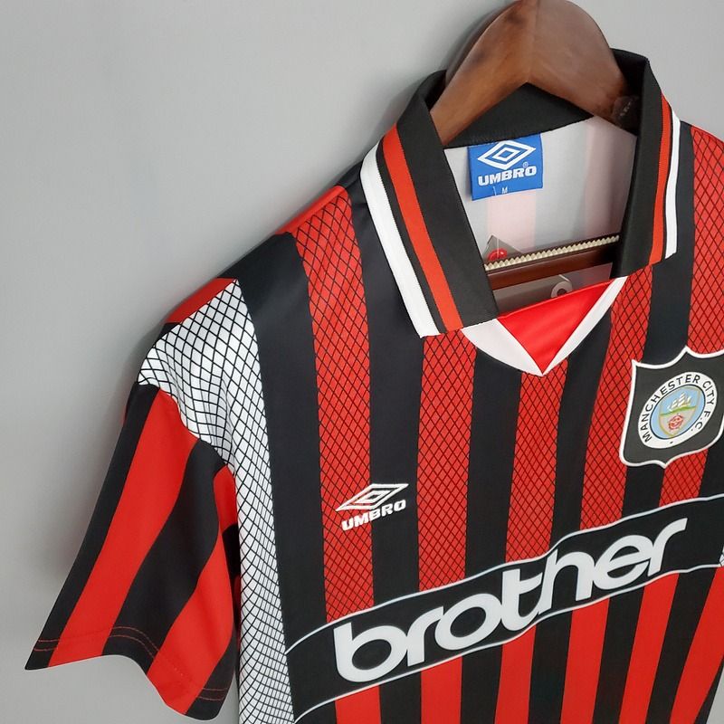 Retro Manchester City 1994-1996 away image 5