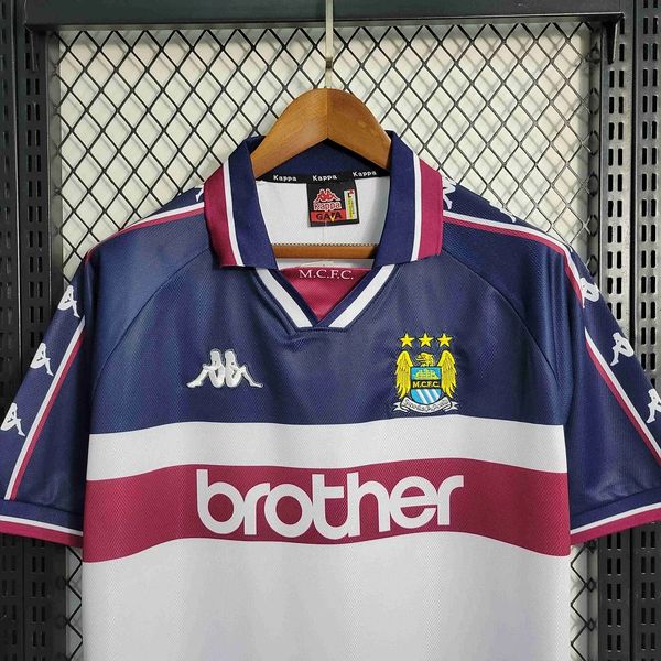 Retro Manchester City 1997-1998 away image 3