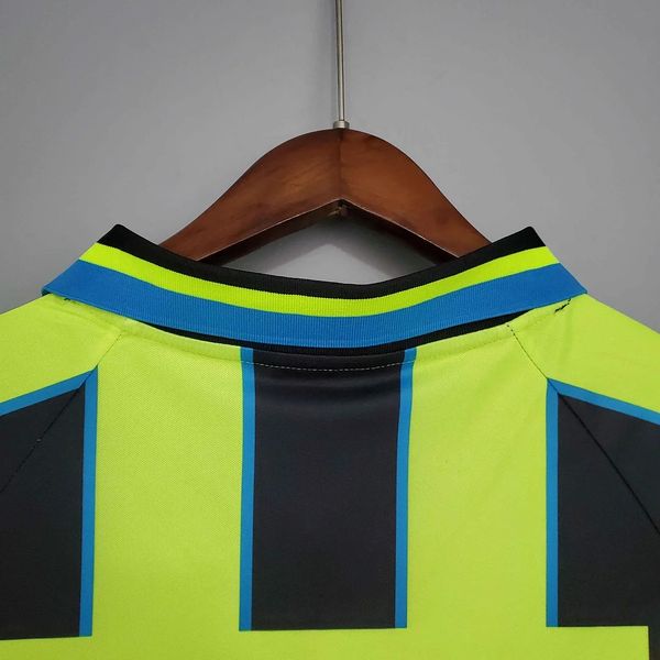 Retro Manchester City 1998-1999 away image 4