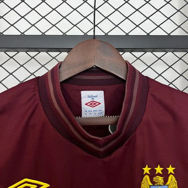 Retro Manchester City 2012-2013 away image 3
