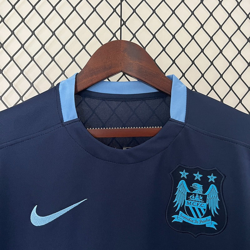 Retro Manchester City 2015-2016 away image 3