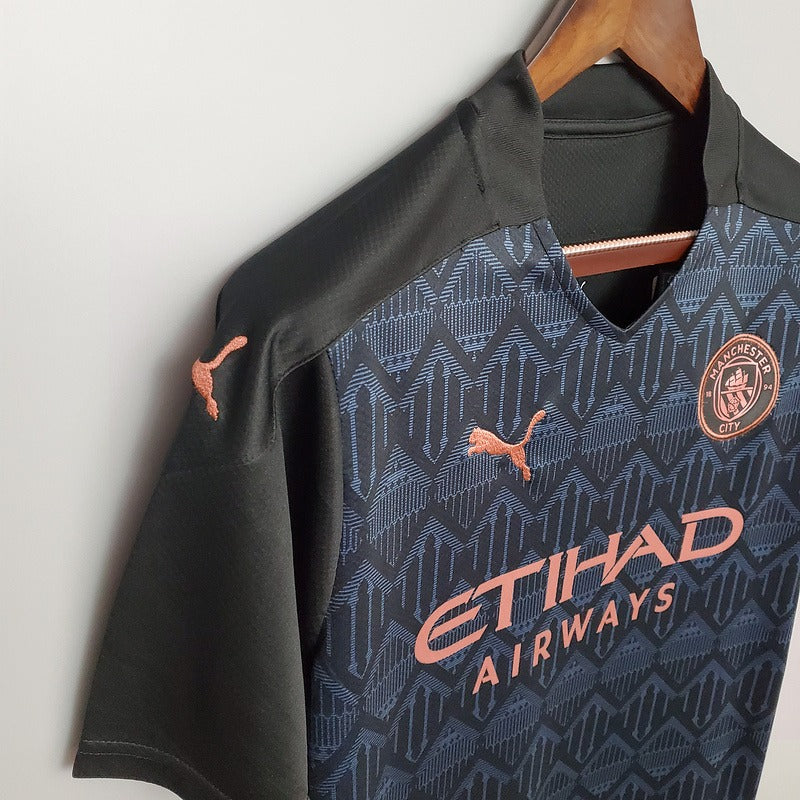 Retro Manchester City 2020-2021 away image 5