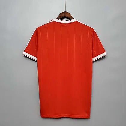Retro Manchester United 1983 home image 2