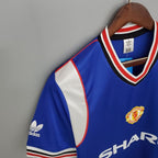 Retro Manchester United 1985-1986 away image 7