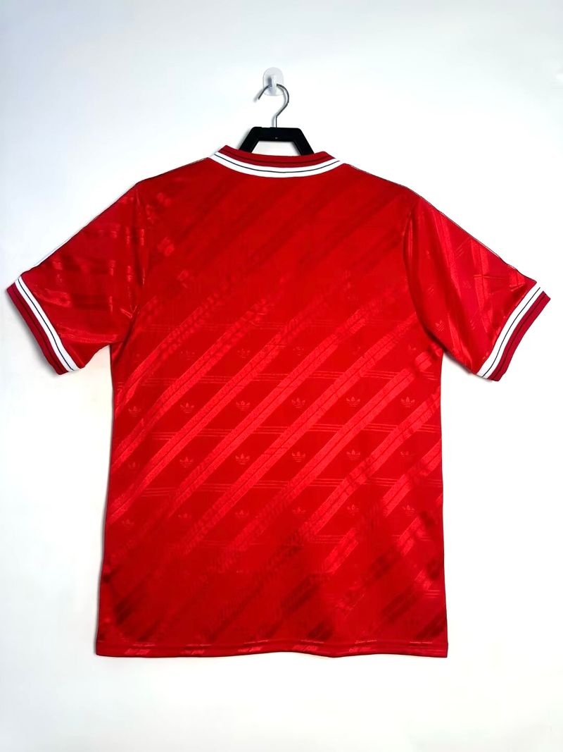 Retro Manchester United 1986-1988 home image 2