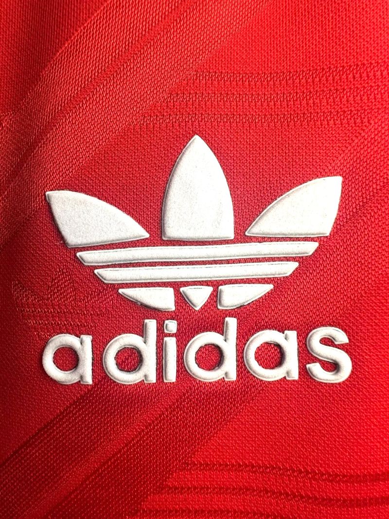 Retro Manchester United 1986-1988 home image 7