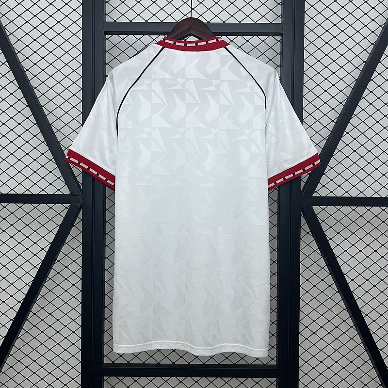 Retro Manchester United 1990-1991 special edition image 2