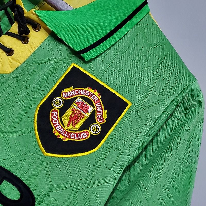 Retro Manchester United 1992-1994 away image 5