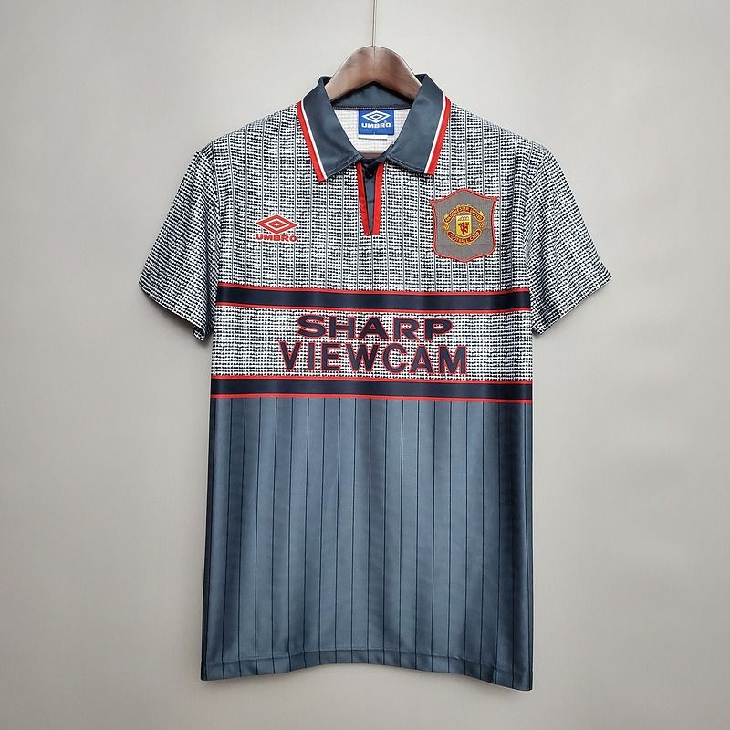 Retro Manchester United 1995-1996 away