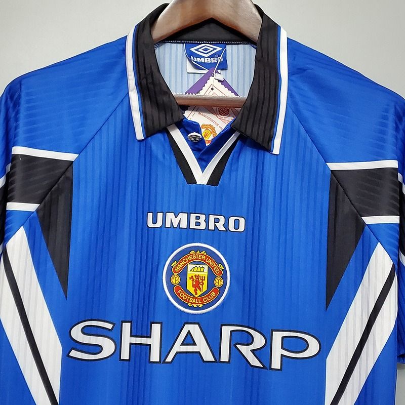 Retro Manchester United 1996-1997 second away image 5