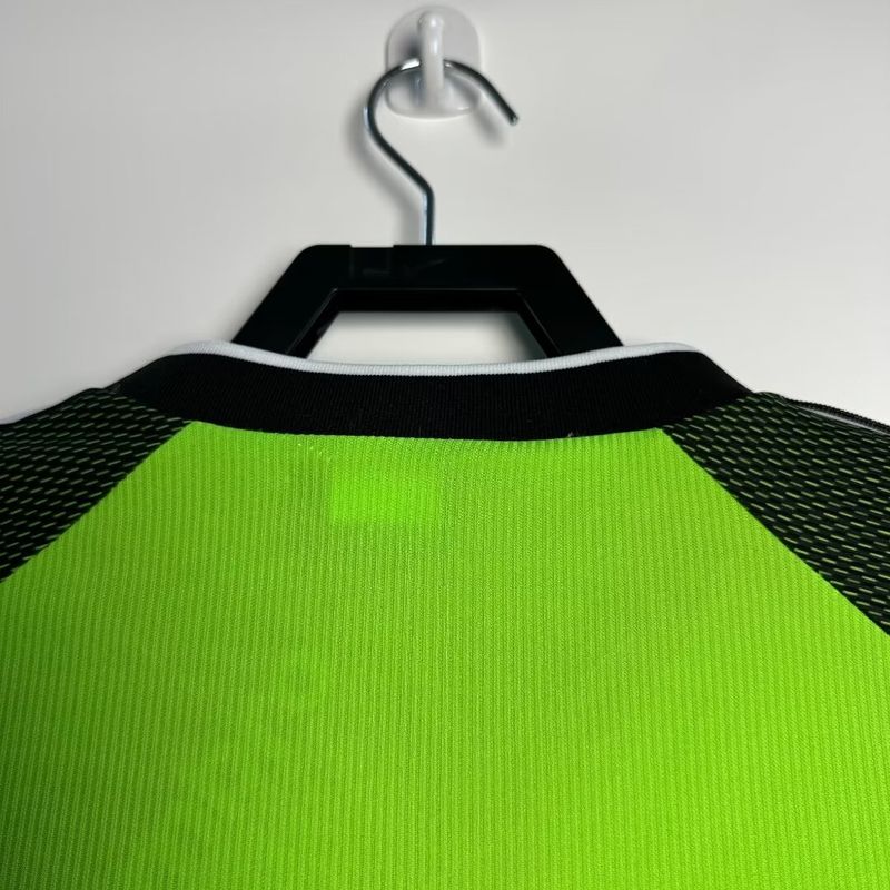 Retro Manchester United 1998-1999 Goalkeeper Long Sleeve image 3