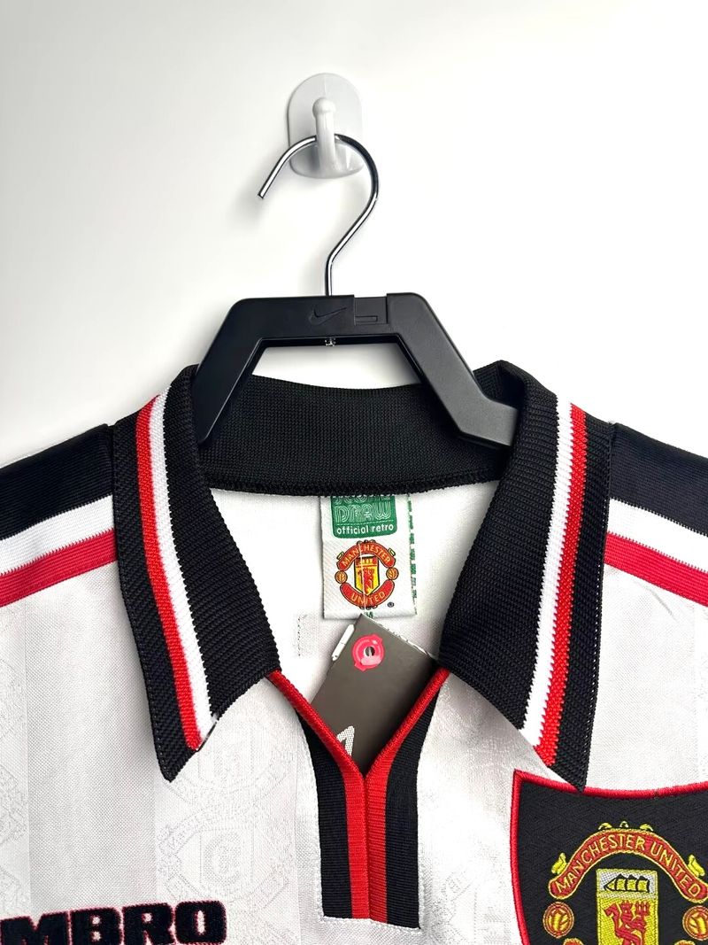 Retro Manchester United 1998-1999 away Long Sleeve image 3